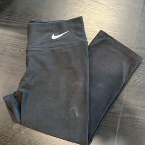 Nike crop leggings